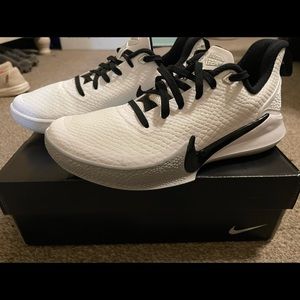 Nike Youth Mamba Focus TB Basketball Shoes 4.5